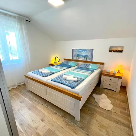 Vukovarski Dom Apartment Zadar